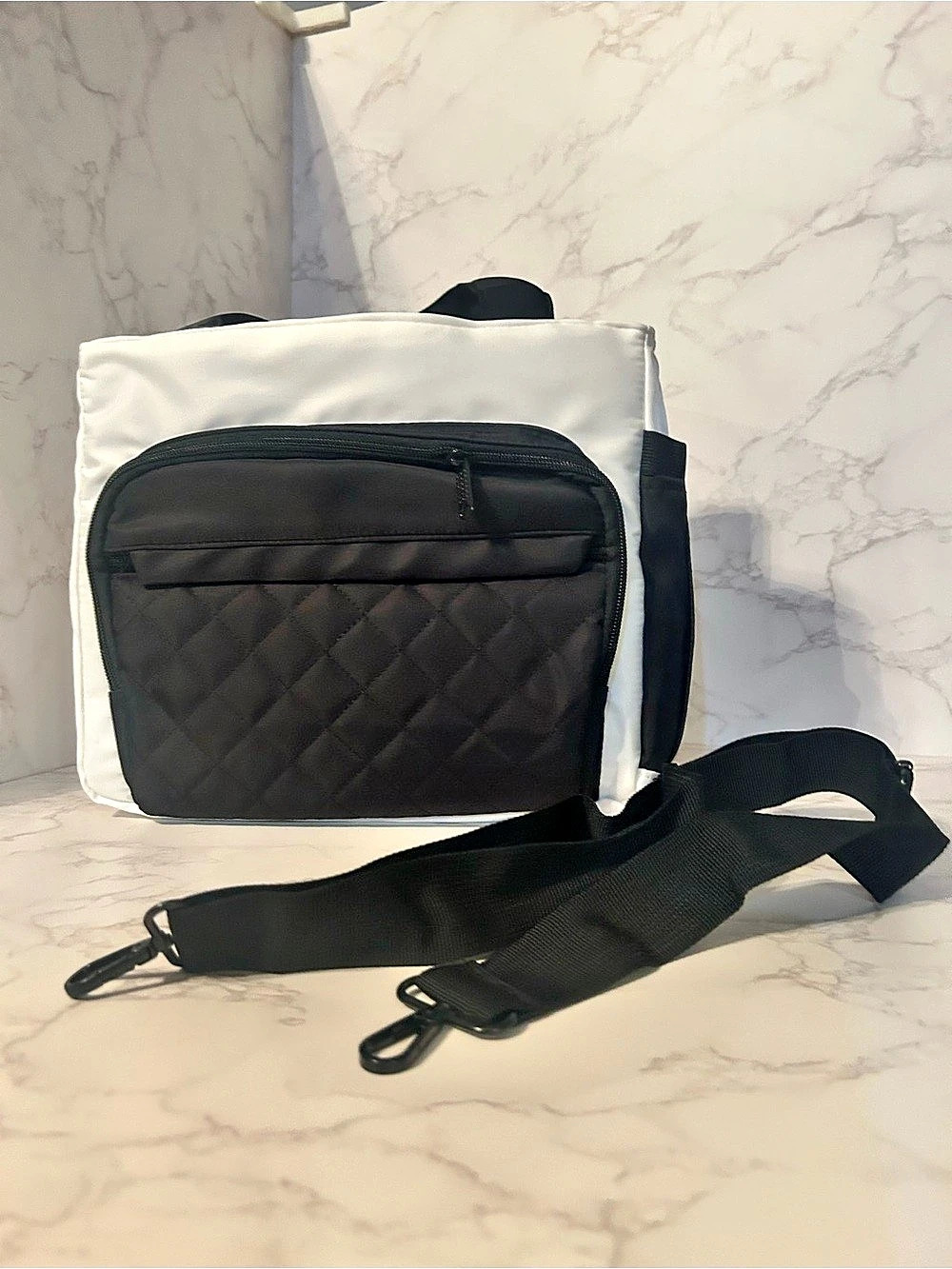 Insulated lunch bag